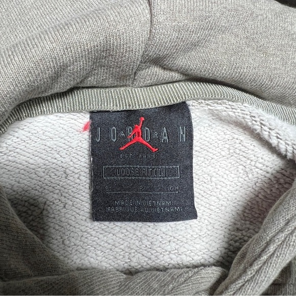 Nike Air Jordan Essential Cropped Sweatshirt Hoodie Women S Gray Pullover Flight - Picture 4 of 8
